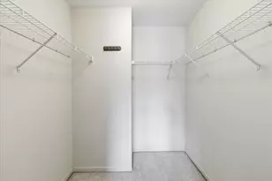 202 Glengarry Dr, Bloomingdale, IL 60108 - Photo 8