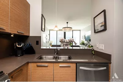 225 N Columbus Drive #6807, Chicago, IL 60601 - Photo 6