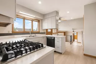 4402 S Mattis Ave, Champaign, IL 61822 - Photo 8