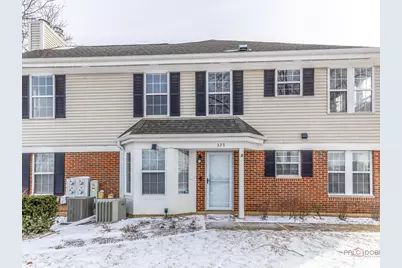 325 Green Knoll Lane #325, Streamwood, IL 60107 - Photo 2