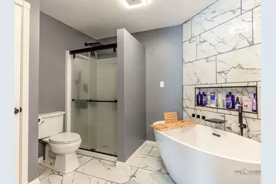 325 Green Knoll Lane #325, Streamwood, IL 60107 - Photo 12