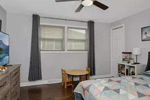 11046 S Ewing Ave, Chicago, IL 60617 - Photo 12