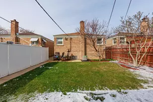 3633 W 58th Pl, Chicago, IL 60629 - Photo 28