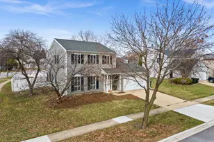 2S130 Waltham Ct, Warrenville, IL 60555 - Photo 2