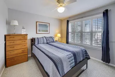 801 Dunhill Court, Gurnee, IL 60031 - Photo 30