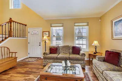 801 Dunhill Court, Gurnee, IL 60031 - Photo 6