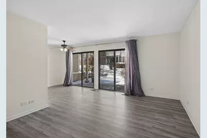 402 Sandalwood Lane #C1, Schaumburg, IL 60193 - Photo 2