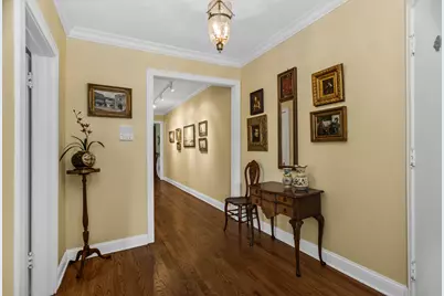 2322 W Farwell Avenue #3W, Chicago, IL 60645 - Photo 2