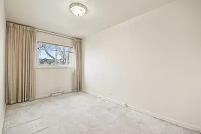 1S165 Buttercup Lane, Villa Park, IL 60181 - Photo 10