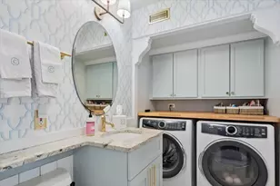 807 W Wolfram St, Chicago, IL 60657 - Photo 12