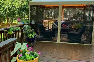 701 Lindsay Ln, West Dundee, IL 60118 - Photo 4