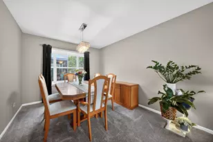 701 Lindsay Ln, West Dundee, IL 60118 - Photo 16