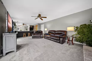 701 Lindsay Ln, West Dundee, IL 60118 - Photo 26