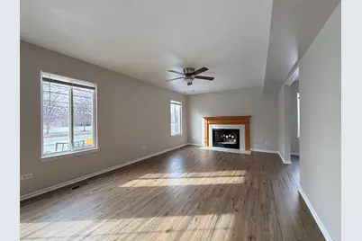 2811 Imperial Valley Trail, Aurora, IL 60503 - Photo 2