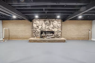 14315 S Manistee Avenue, Burnham, IL 60633 - Photo 28