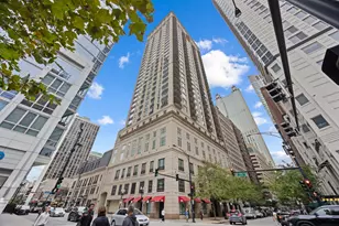 10 E Delaware St, Chicago, IL 60611 - Photo 1
