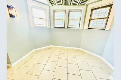 2300 W Granville Avenue #G, Chicago, IL 60659 - Photo 16