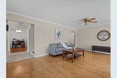 401 E Side Drive, Geneva, IL 60134 - Photo 6