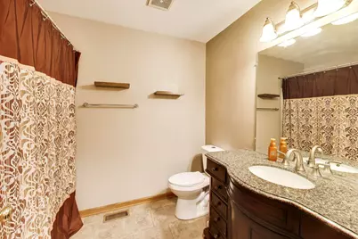 367 Stonington Place #367, South Elgin, IL 60177 - Photo 16