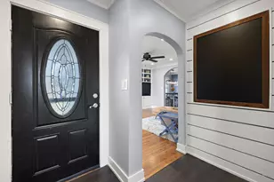 381 Douglas Ave, Crystal Lake, IL 60014 - Photo 2