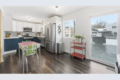 30W240 Leominster Court, Warrenville, IL 60555 - Photo 8