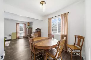 30W240 Leominster Ct, Warrenville, IL 60555 - Photo 6