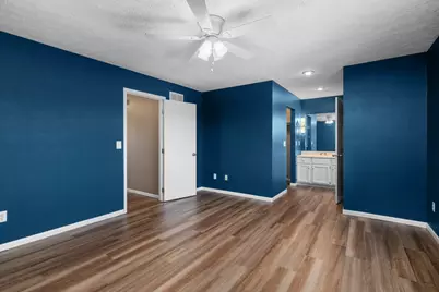 3545 W Harbor Drive, Bettendorf, IA 52722 - Photo 34