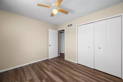 3545 W Harbor Drive, Bettendorf, IA 52722 - Photo 42