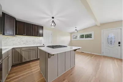 7932 W 98th Place, Hickory Hills, IL 60457 - Photo 10