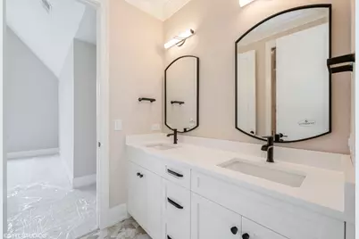 [Address not provided], Willowbrook, IL 60527 - Photo 24