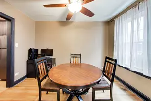 1527 W Estes Ave, Chicago, IL 60626 - Photo 4