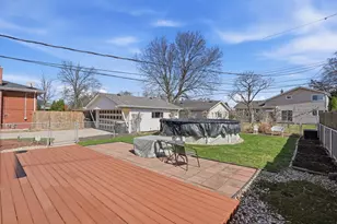 18439 Locust St, Lansing, IL 60438 - Photo 30