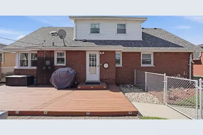 18439 Locust Street, Lansing, IL 60438 - Photo 32