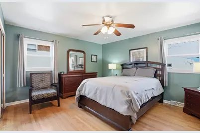 18439 Locust Street, Lansing, IL 60438 - Photo 14