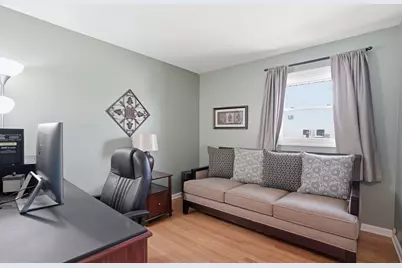 18439 Locust Street, Lansing, IL 60438 - Photo 16