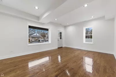 241 156th Street, Calumet City, IL 60409 - Photo 4