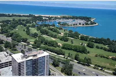 655 W Irving Park Road #5108, Chicago, IL 60613 - Photo 8