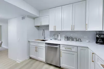 1430 N Astor Street #7B, Chicago, IL 60610 - Photo 16