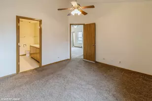 1291 Coldspring Rd, Carol Stream, IL 60188 - Photo 8