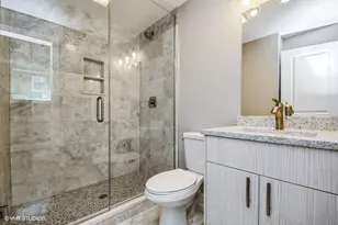 5915 N Artesian Ave, Chicago, IL 60659 - Photo 10