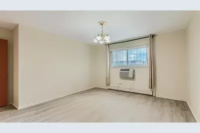 8936 N Parkside Avenue #311, Des Plaines, IL 60016 - Photo 6