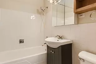 8936 N Parkside Ave, Des Plaines, IL 60016 - Photo 8