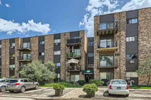 8936 N Parkside Ave, Des Plaines, IL 60016 - Photo 1