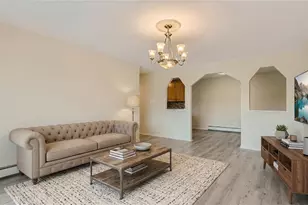 8936 N Parkside Ave, Des Plaines, IL 60016 - Photo 4