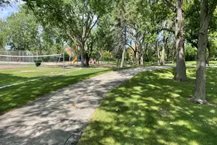 8936 N Parkside Ave, Des Plaines, IL 60016 - Photo 16