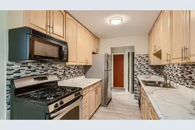 8936 N Parkside Avenue #311, Des Plaines, IL 60016 - Photo 8