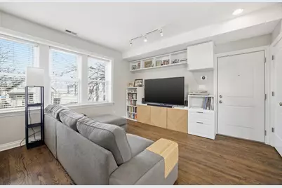 2243 W Ainslie Street #2W, Chicago, IL 60625 - Photo 4