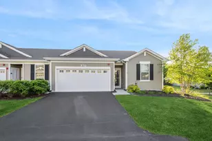 217 Sussex Ct, North Aurora, IL 60542 - Photo 2