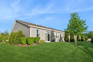 217 Sussex Ct, North Aurora, IL 60542 - Photo 18