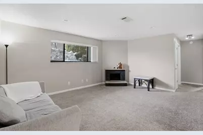 2501 26th Avenue Court #1C, Rock Island, IL 61201 - Photo 4